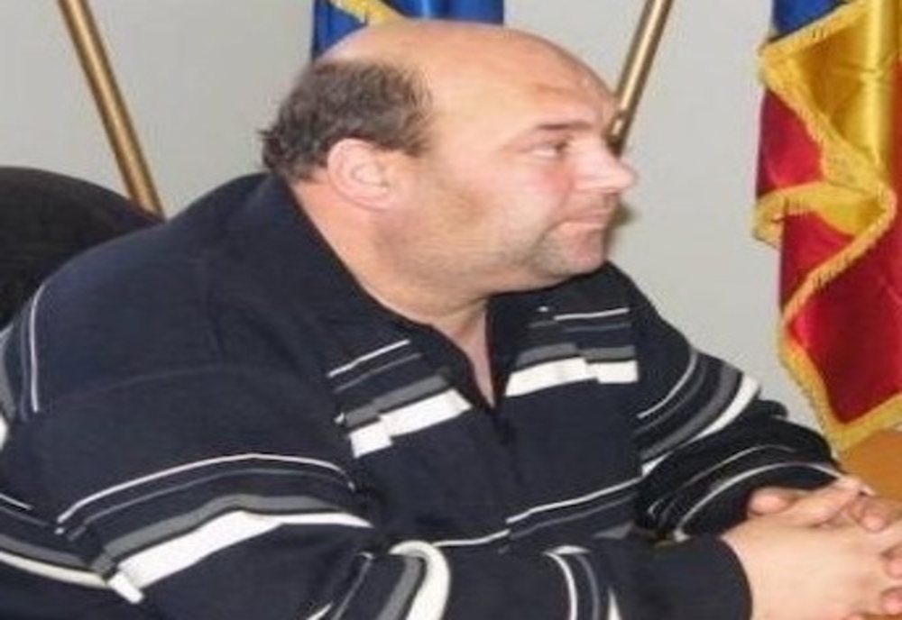 Primarul comunei Dudești declarat incompatibil