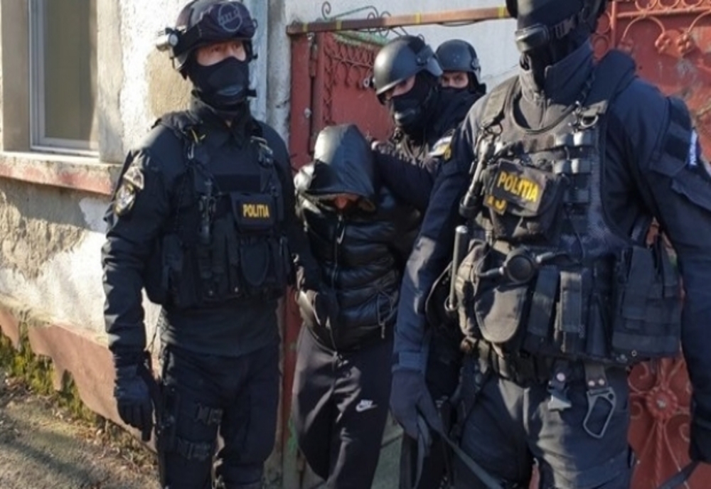 Poliţiştii din Prahova, percheziţii în Dolj şi Teleorman