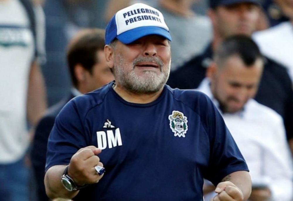 Legenda Diego Armando Maradona A MURIT!