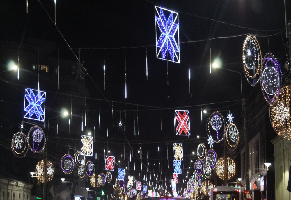 Marți va fi aprins iluminatul de sărbători în municipiul Brăila