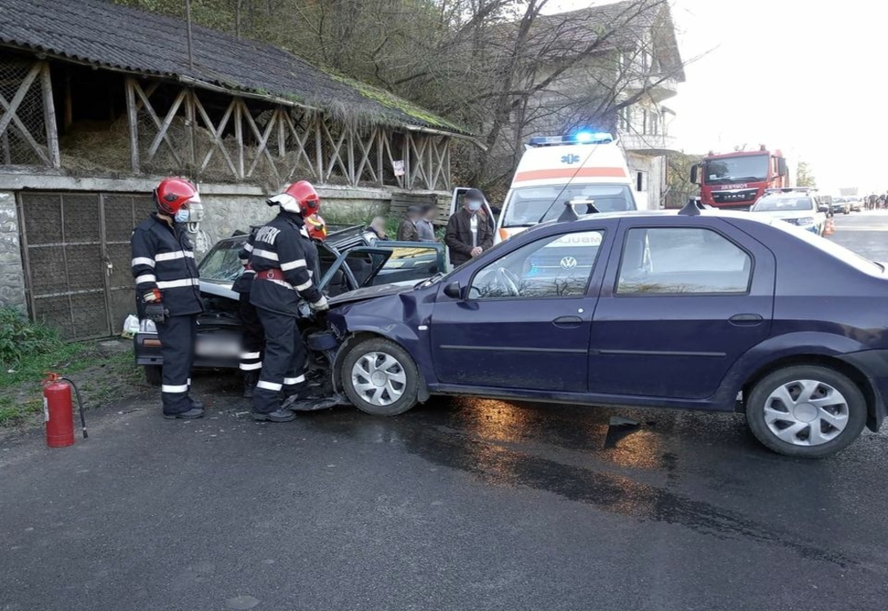 Accident rutier în Dâmbovița. Trei persoane au fost rănite