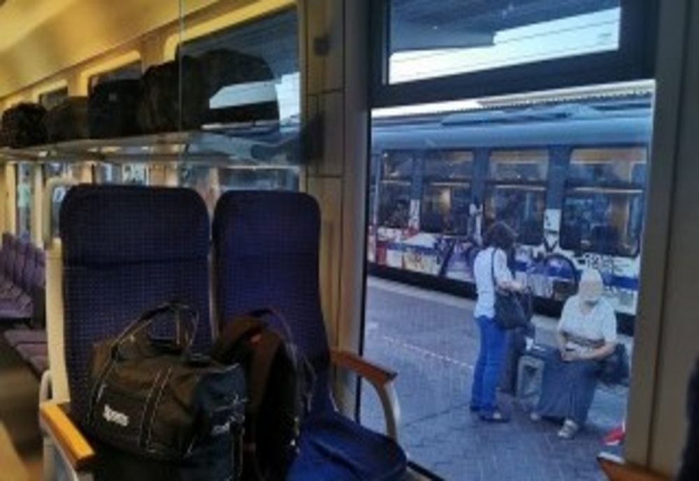 Bagaje uitate în tren, înapoiate proprietarului de polițiști