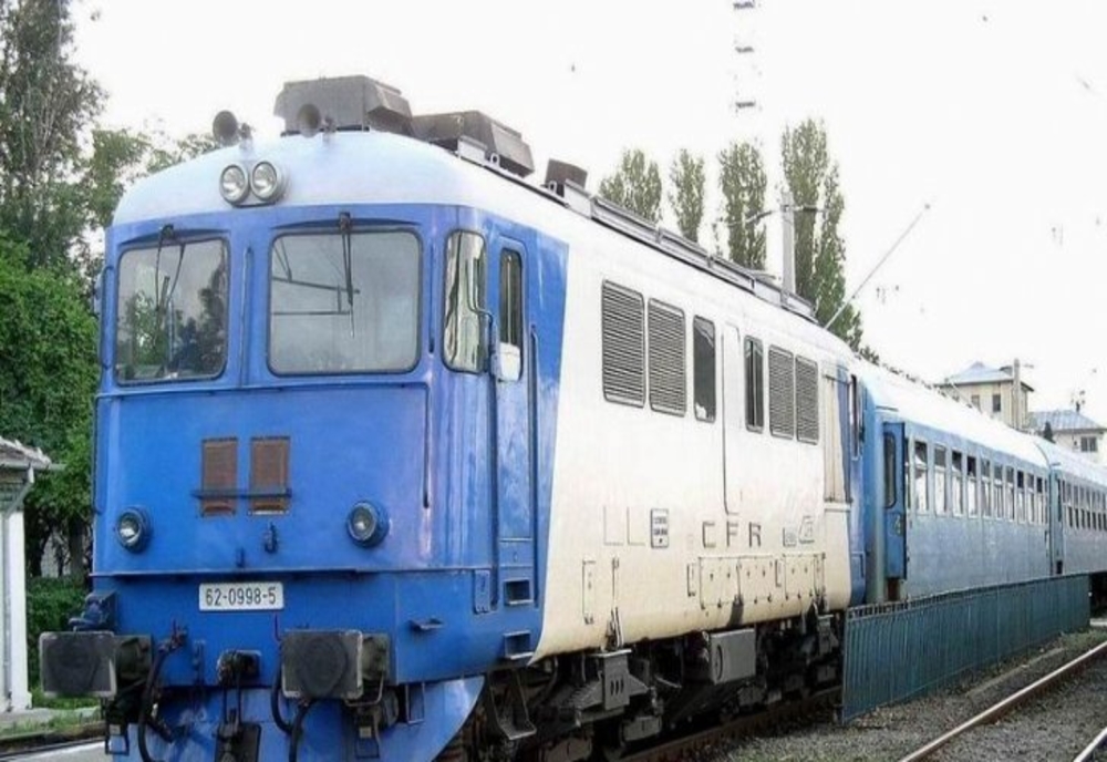 Mașină lovită de tren în Prahova