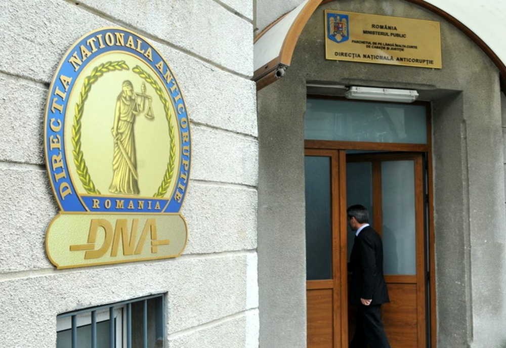 Subcomisar de la IPJ Giurgiu, trimis în judecată pentru fraudă cu fonduri europene și operațiuni comerciale incompatibile cu funcția