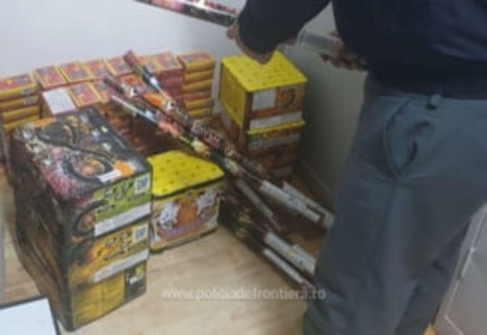 50 kilograme de articole pirotehnice, confiscate de polițiștii prahoveni