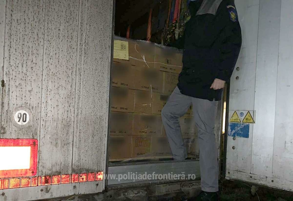 Camion încărcat cu peste 9.000 litri de alcool contrafăcut,  descoperit la Vama Giurgiu
