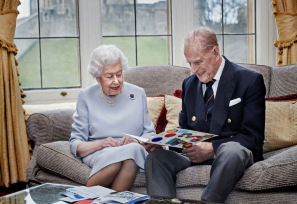 Regina Elisabeta a 2-a, printre primii cetățeni britanici care se va vaccina împotriva COVID-19