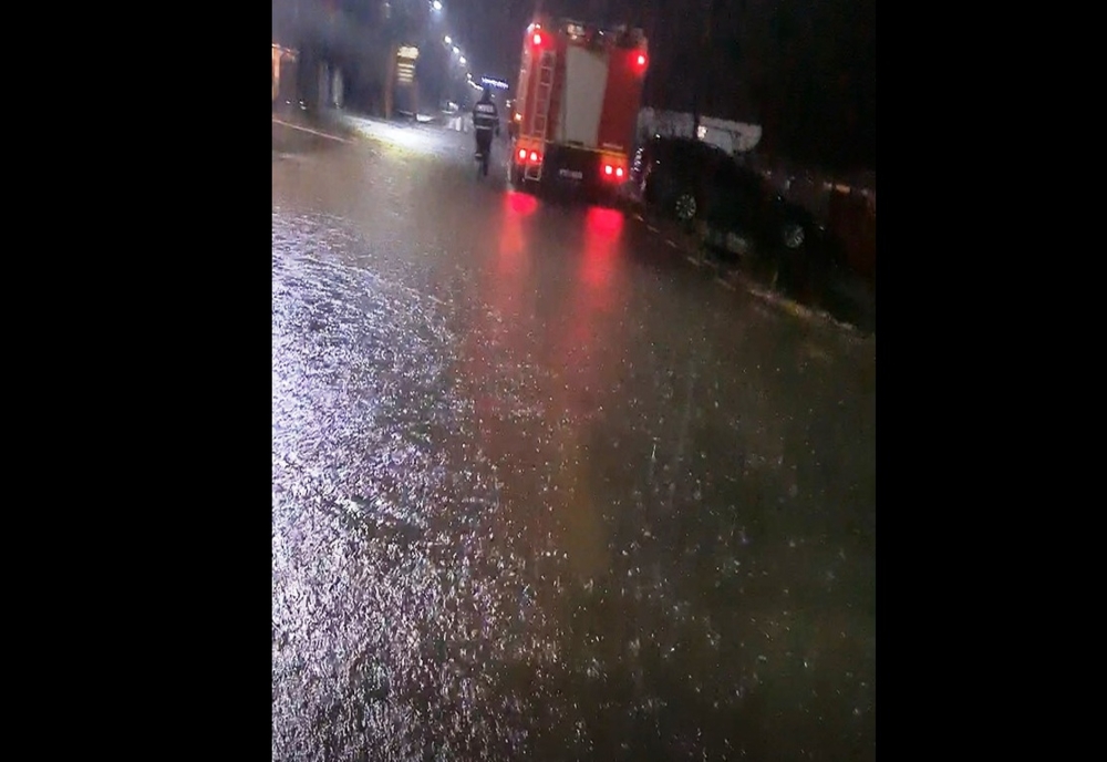 VIDEO. Inundaţii în Gorj. Codul ROŞU a afectat mai multe localităţi