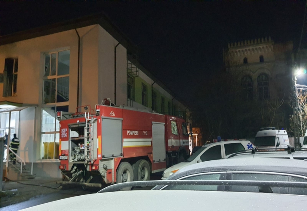  Incendiu la Secția de Psihiatrie a Spitalului Municipal Roman! A fost activat Planul Roșu! (FOTO)