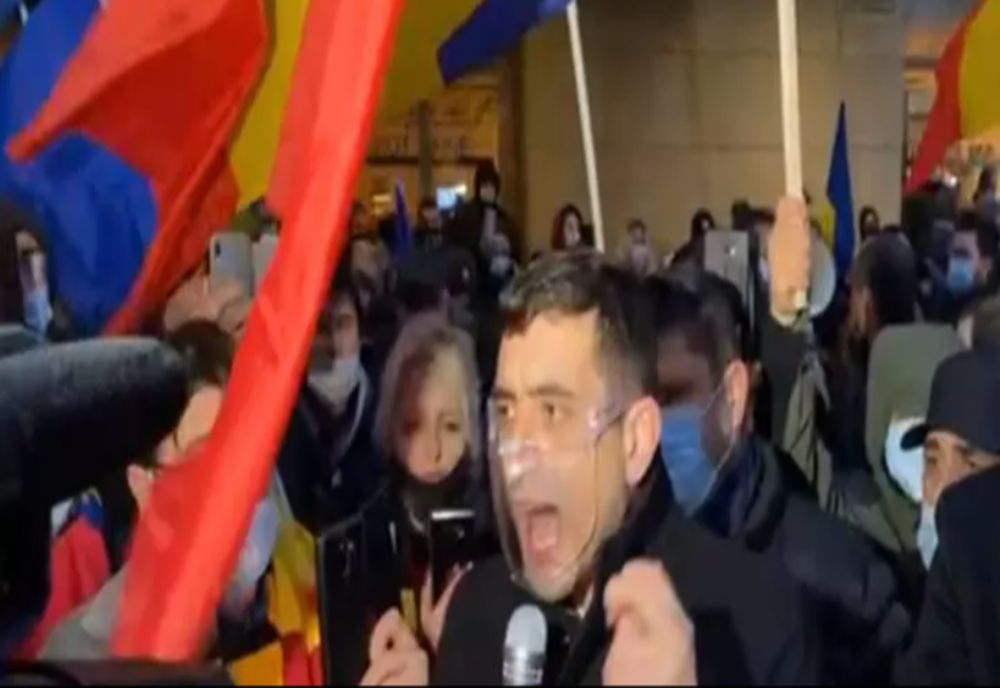 Protest în fața Ministerului Sănătății după tragedia de la „Matei Balș”