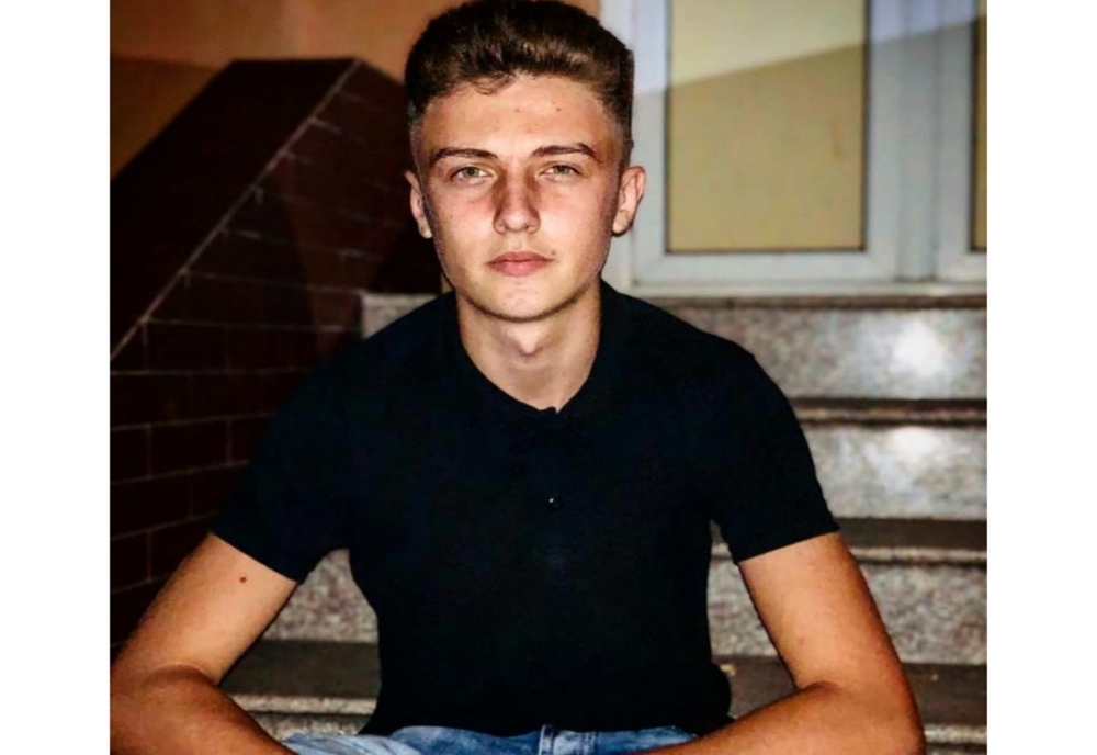 Un adolescent din Craiova, diagnosticat cu leucemie, are nevoie de sânge