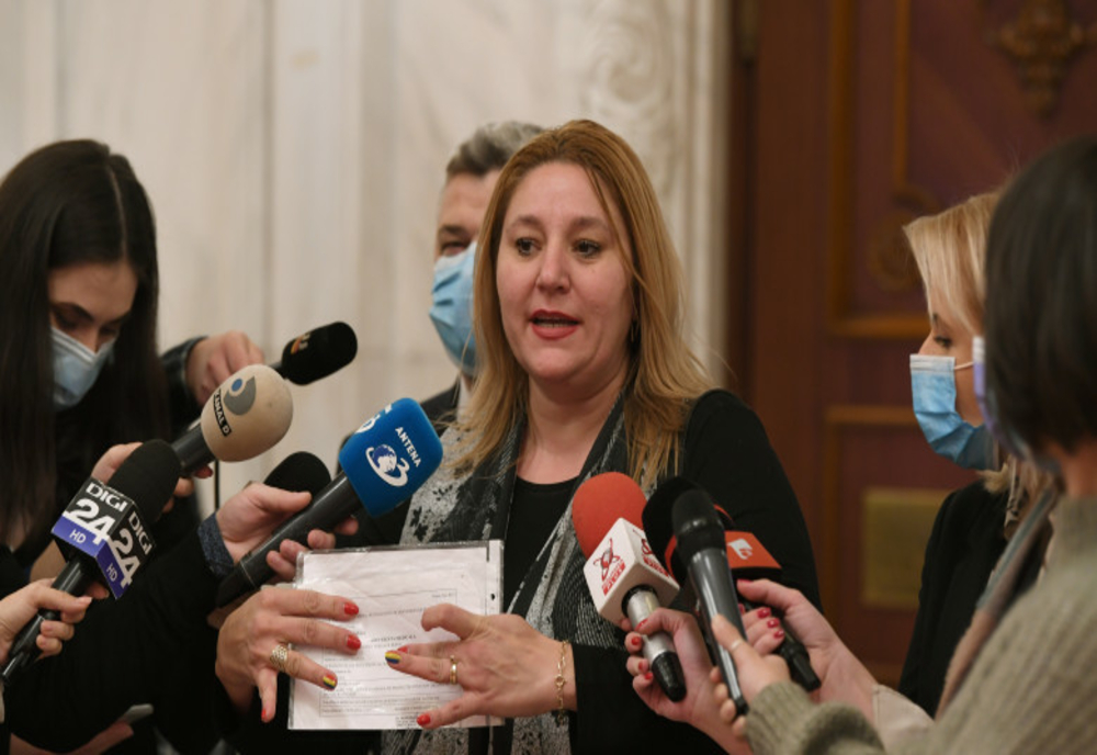 Avocata Diana Șoșoacă, senatoare AUR, a depus o plângere în care acuză că Bogdan Stanoevici a fost ucis