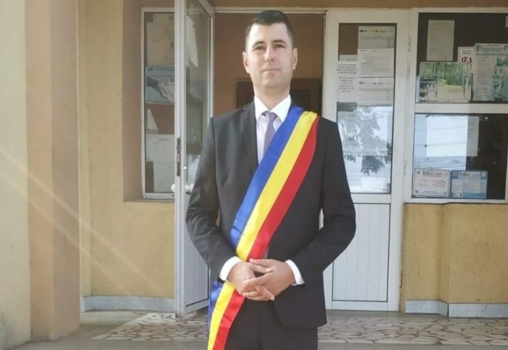 INTERVIU | Ce spune unul dintre cei mai tineri primari din Olt despre birocraţia din România