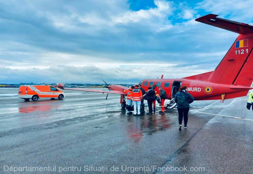Zborul salvator: bebeluș transportat cu o aeronavă SMURD de la Timișoara