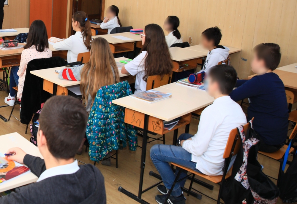 Școlile din municipiul Buzău intră de luni în scenariul galben