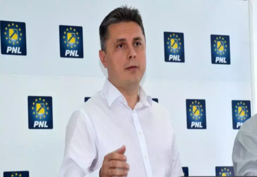Deputatul Mugur Cozmanciuc: ”Reţeta guvernării PNL, care pune accent pe investiţii, s-a dovedit a fi una de succes”
