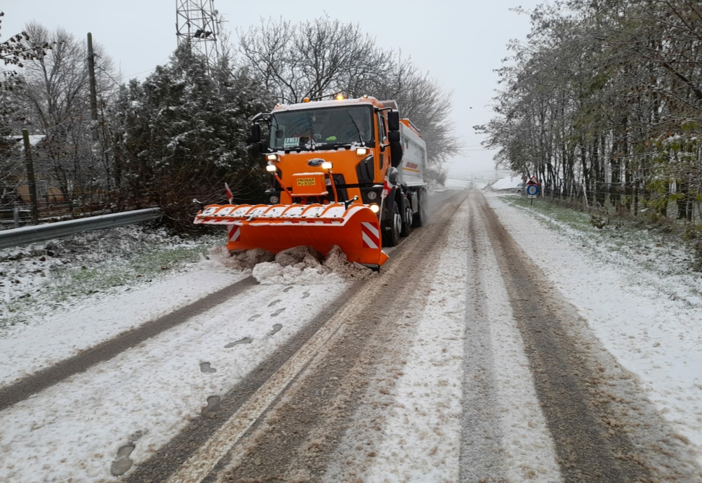 DRDP Constanța a scos utilajele de iarnă pe drumurile naționale și autostrăzi