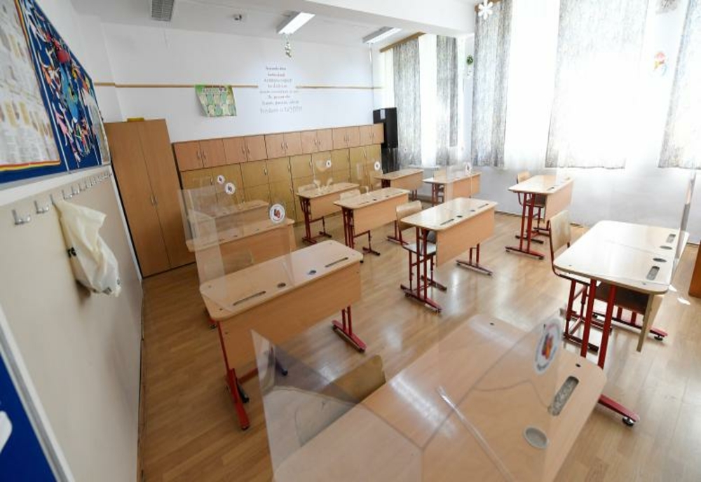 Scenarii de funcționare pentru unitățile de învățământ din județul Caraș-Severin