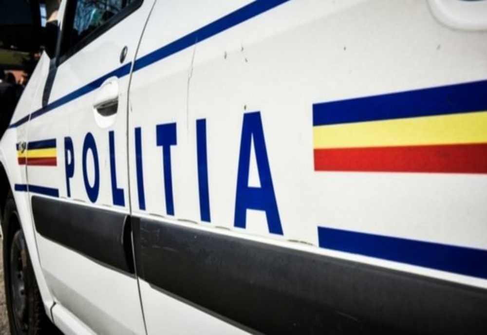 Slatina: Un şofer a leşinat la volan şi a lovit mai multe maşini parcate