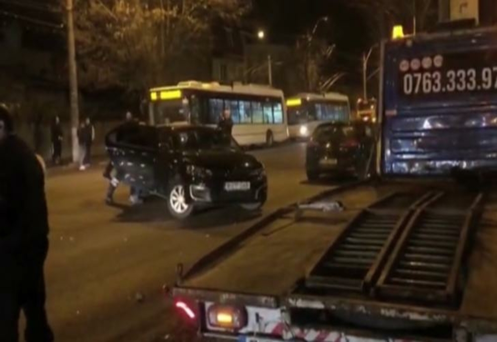 Accident în Capitală: trei mașini, făcute praf!