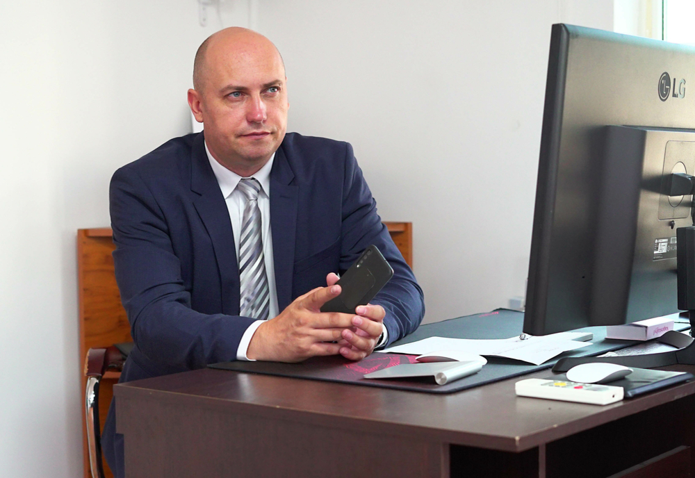 Consilierul PNL Laurențiu Coman spune că o Hotărăre a CLM Brăila încalcă un articol din Codul Administrativ