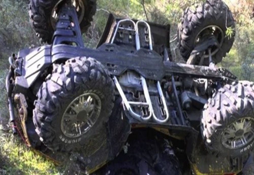ATV răsturnat la Sinaia. Un tânăr a fost rănit