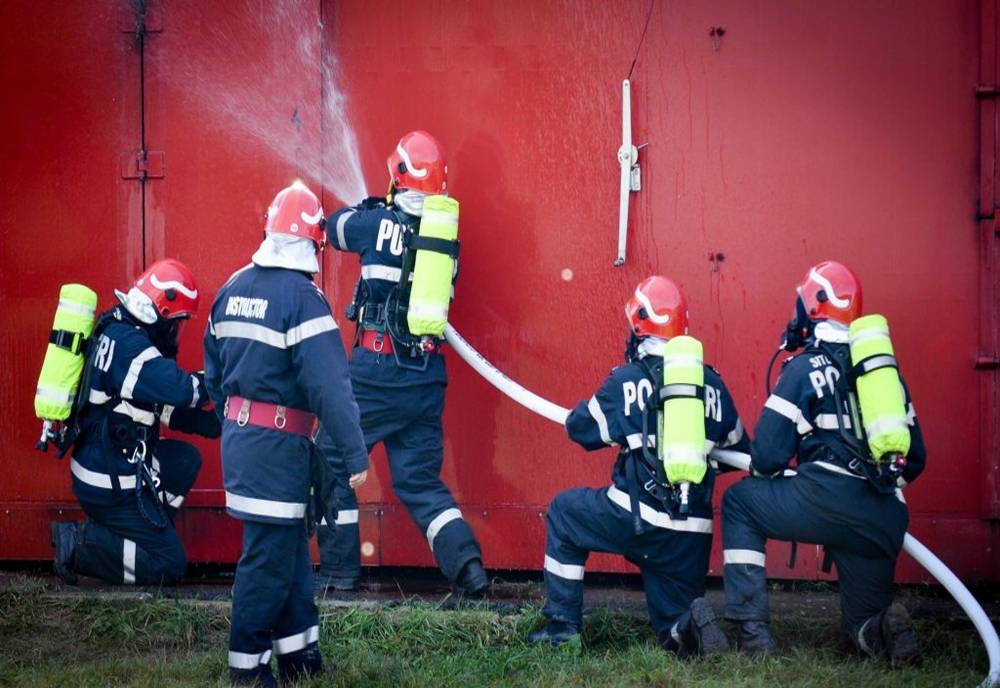 Forțe sporite de pompieri la cel mai mare spital din Prahova