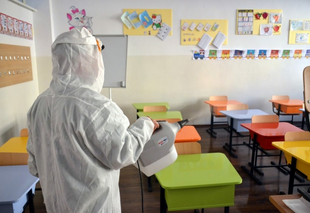 Un liceu și o grădiniță din Giurgiu se închid din cauza cazurilor de COVID. Mai multe clase trec la cursuri on-line