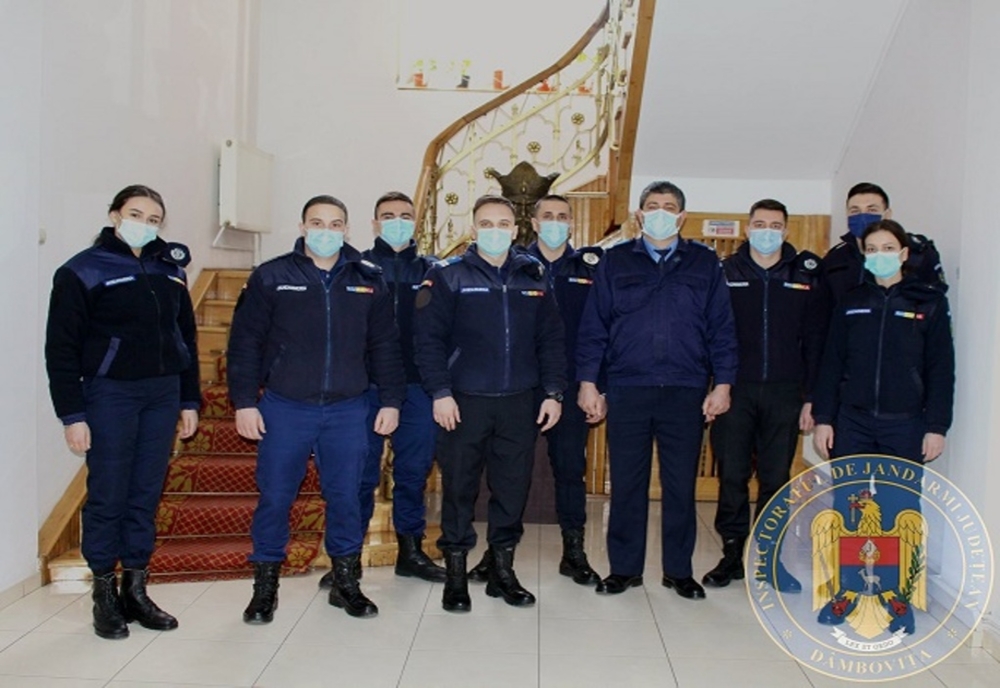 Opt studenți ai Academiei de Poliție, în practică la Jandarmeria Dâmbovița