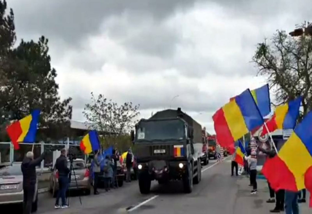 Asistenţă umanitară din România. 13 camioane cu produse sanitare de protecţie ajung azi în Republica Moldova