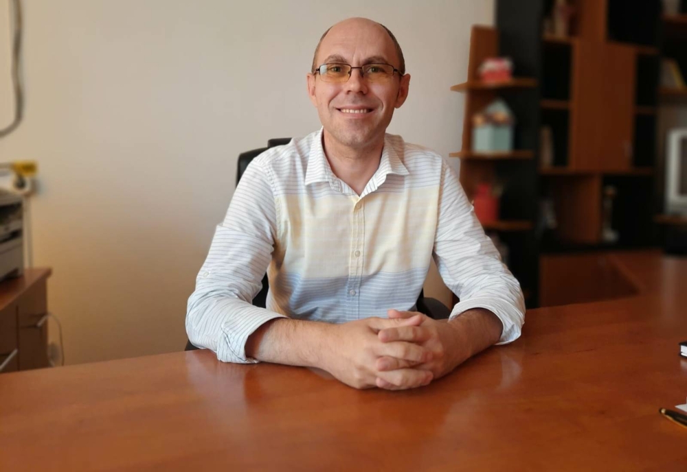 INTERVIU | Şeful ISJ Olt, Victor Iacobescu, confirmă că şcoala reîncepe luni