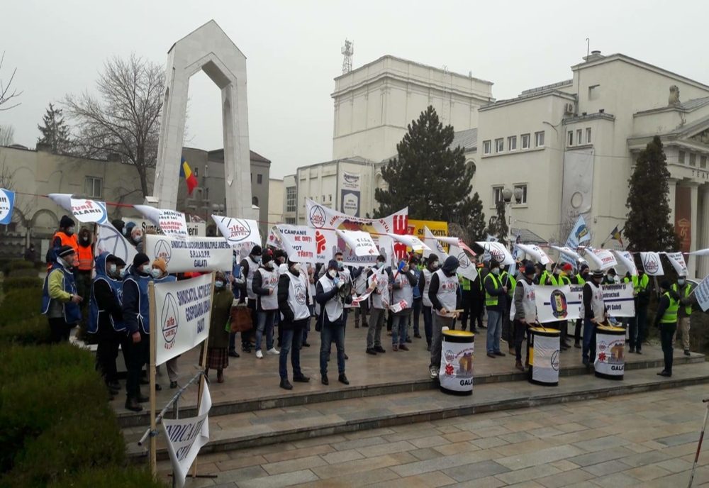Proteste în fața Prefecturii Galați