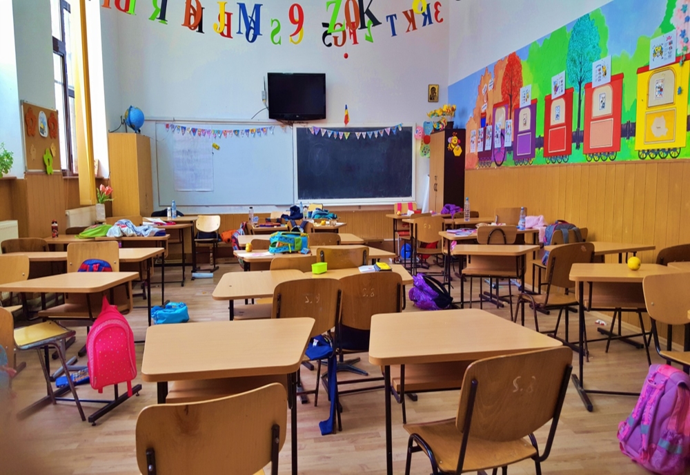 Începând de luni, peste 200 de şcoli din județul Timiş vor funcționa după un scenariu modificat