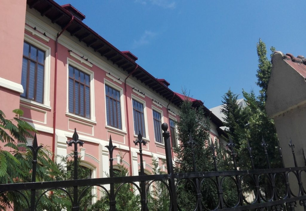 Se închid două licee din Giurgiu după majoratul fiului deputatului Elena Dinu? Reacția parlamentarului