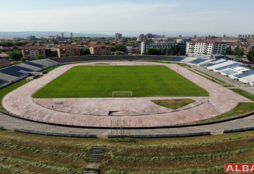 Au început lucrările de modernizare a pistei de atletism, din incinta stadionului „Cetate“