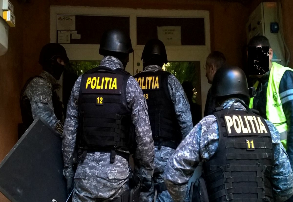 Poliţiştii din Buzău, percheziţii în Dolj. Cine sunt cei vizaţi