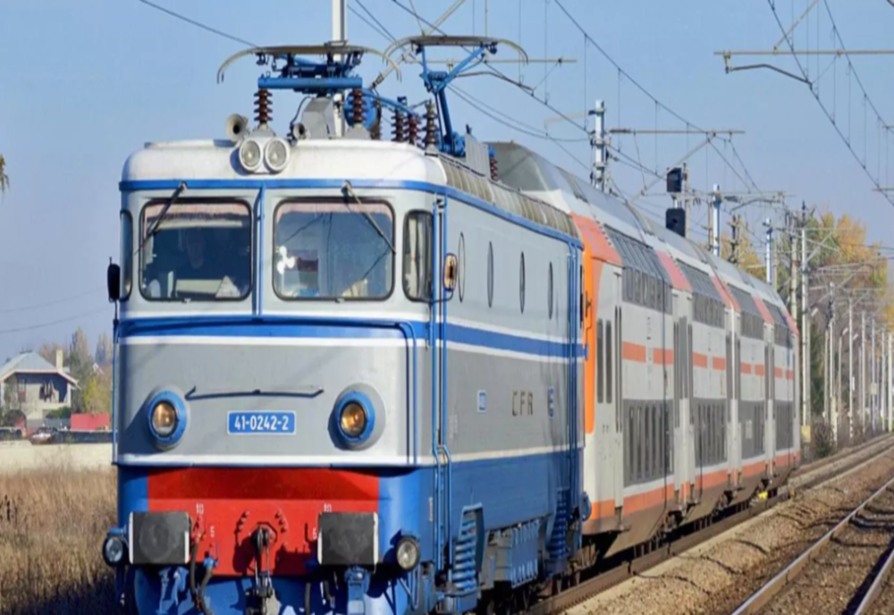 Coliziune între un tren și un autoturism în Dâmbovița