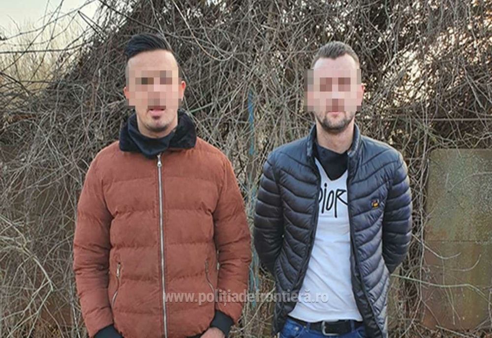 Doi bărbaţi din Kosovo au încercat să intre ilegal în România, ajutaţi de doi cetăţeni români