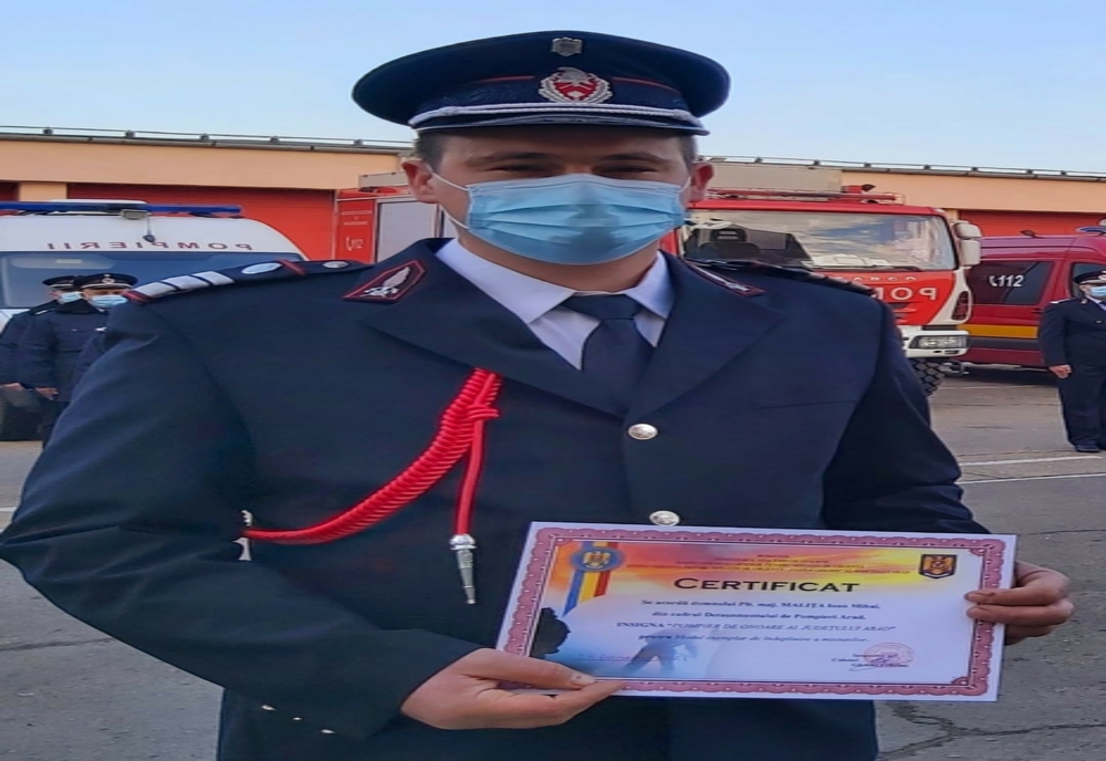 Pompier arădean, recompensat de Ziua Protecției Civile în România.