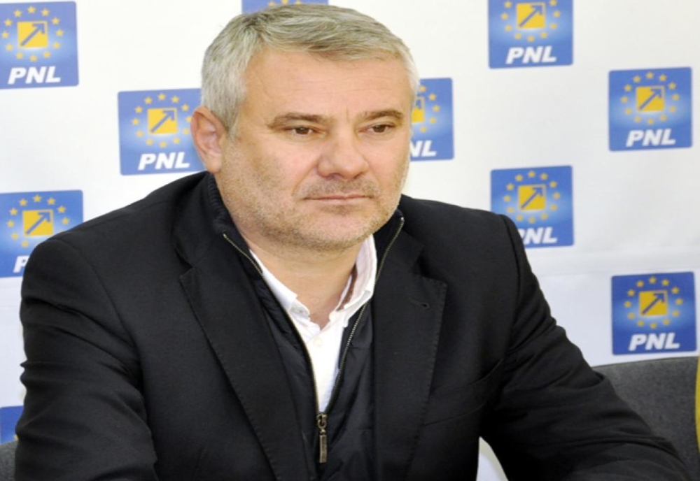 Deputatul PNL Gigel Știrbu, atac la Vlad Voiculescu: ”Nu vă interesează decât imaginea pe social-media”