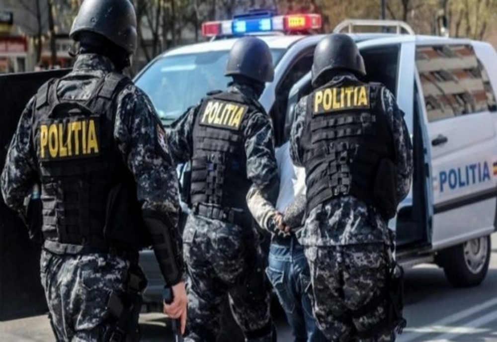 Percheziții în Dâmbovița la persoane acuzate că au primit ajutoare de stat cu acte false