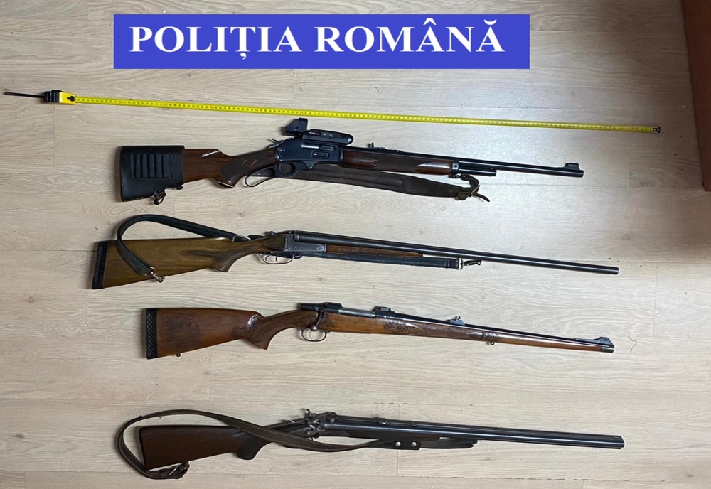 Arme deținute legal, dar folosite la infracțiuni, ridicate de polițiști, în urma unor percheziții și controale! Ce-au mai confiscat oamenii legii