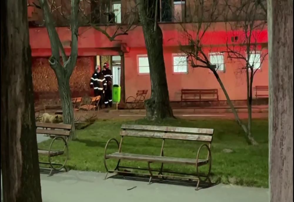 Incendiu la Spitalul de Psihiatrie din Craiova | Pompierii au greșit, inițial, adresa