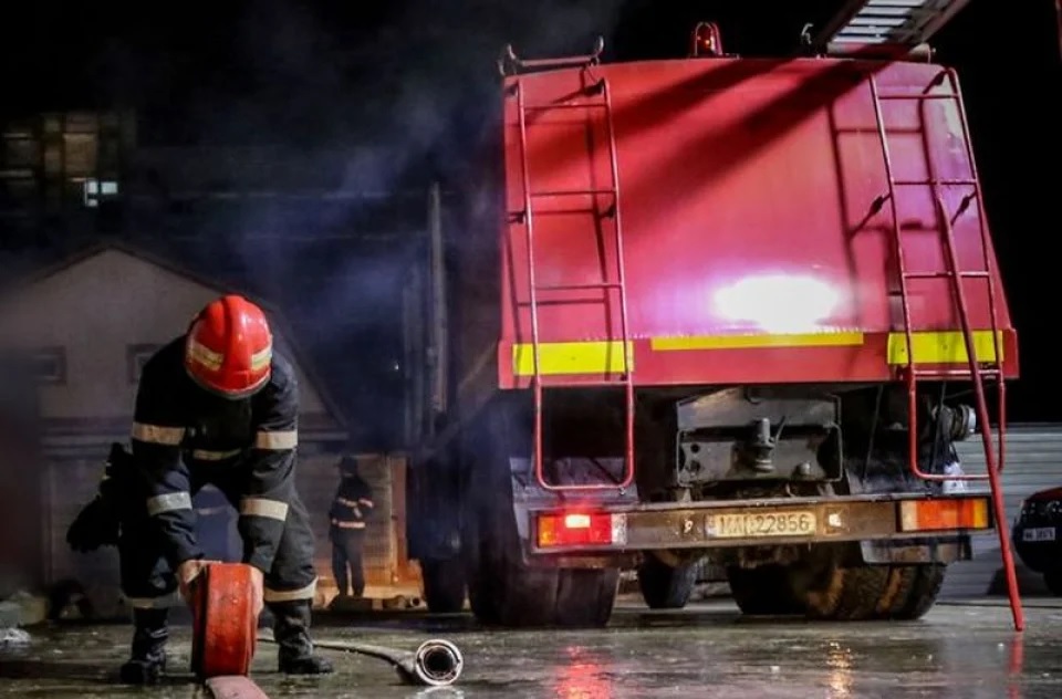 Trei cadre medicale au sărit de la etaj de frica incendiului de la Spitalul de psihiatrie din Craiova
