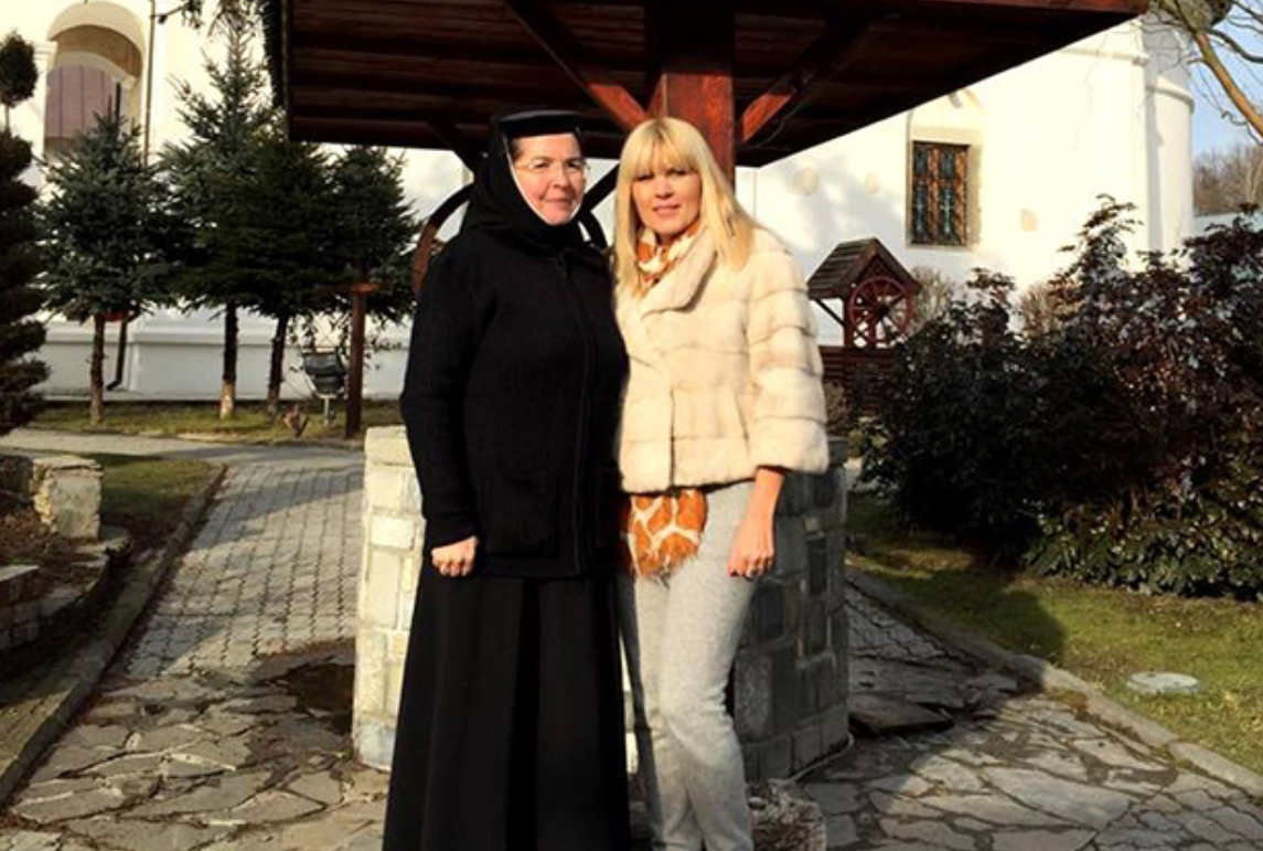 Elena Udrea pariază pe judecata lui Dumnezeu. Că justiția pământeană e prea oarbă…