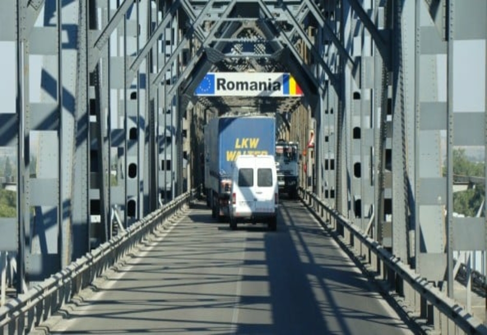 „Podul Prieteniei” Giurgiu-Ruse intră în reparaţii. În ce interval va fi oprit traficul