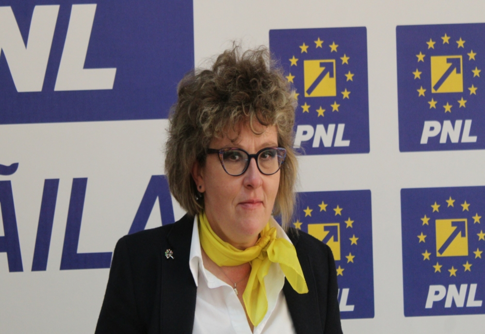 Alina Neacșu susține menținerea centrului de vaccinare de la Spitalul Județean.