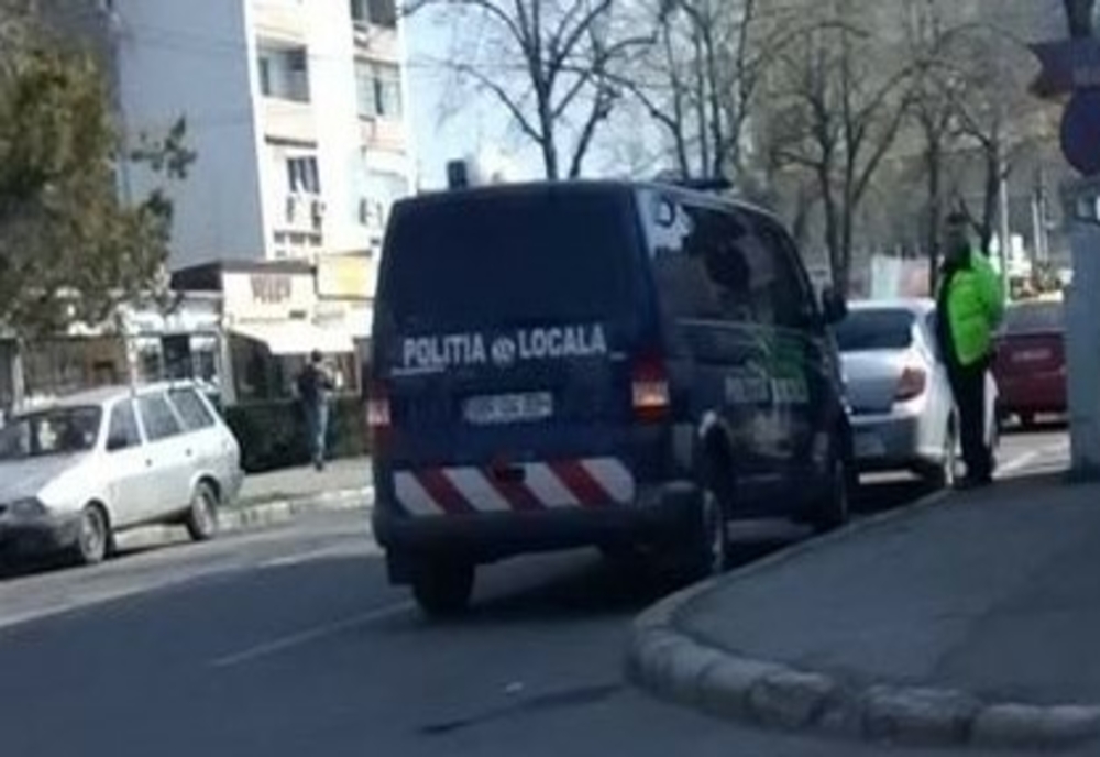 Taximetrist depistat de Poliția Locală în ”serviciu” deși avea permisul suspendat