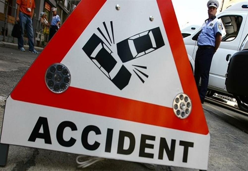 Autobuz cu 30 de călători implicat într-un accident în Poiana Câmpina