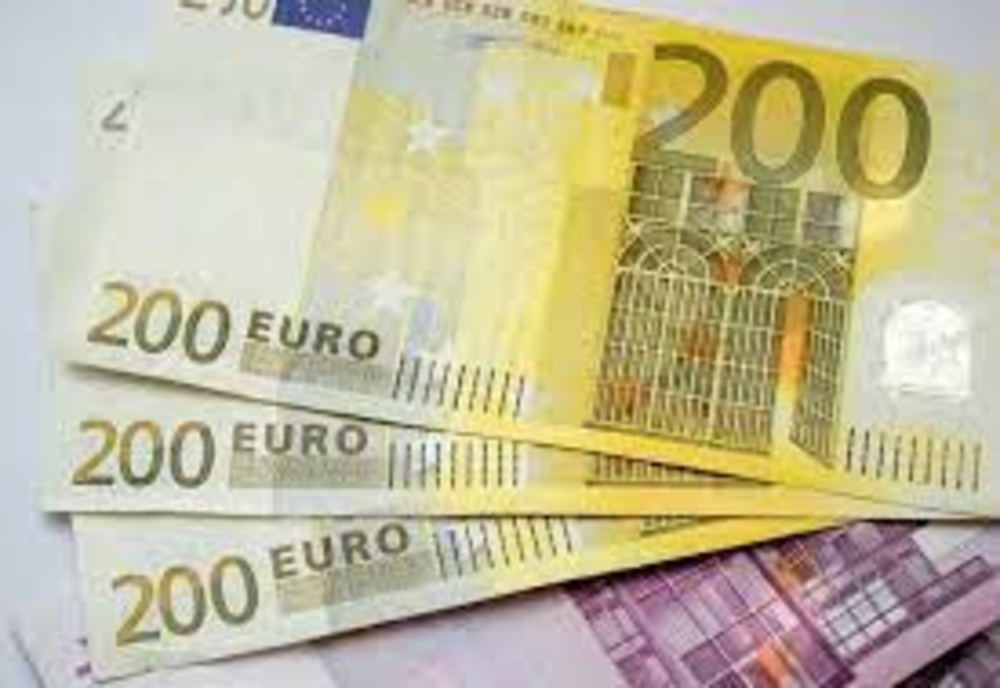 55 de bancnote false de 200 de euro, descoperite la Iași! Acestea fuseseră comandate de pe internet